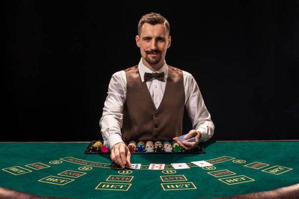 Exploring Bonus Features on Singapore online casino Sites