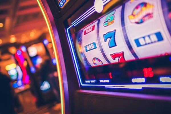 Play Baccarat Games through the top online casinos for Players